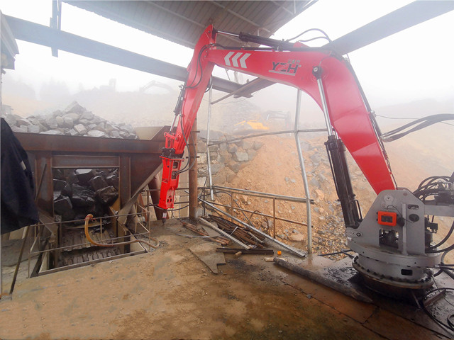 固定式破碎机械臂成功安装在福建宁德砂石骨料厂